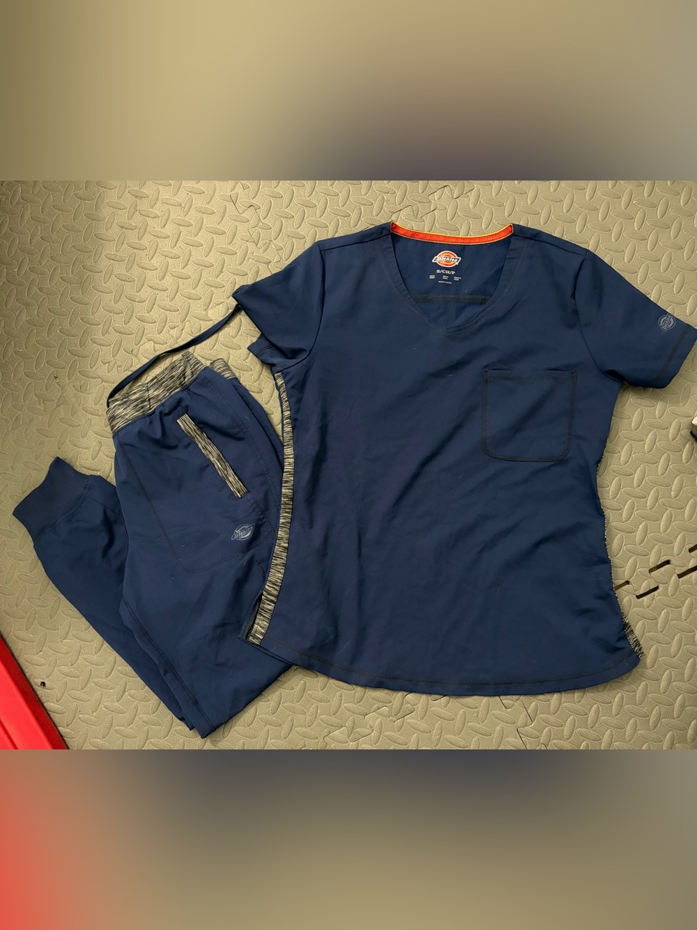 Women’s Dickies navy blue scrub set small/small petite